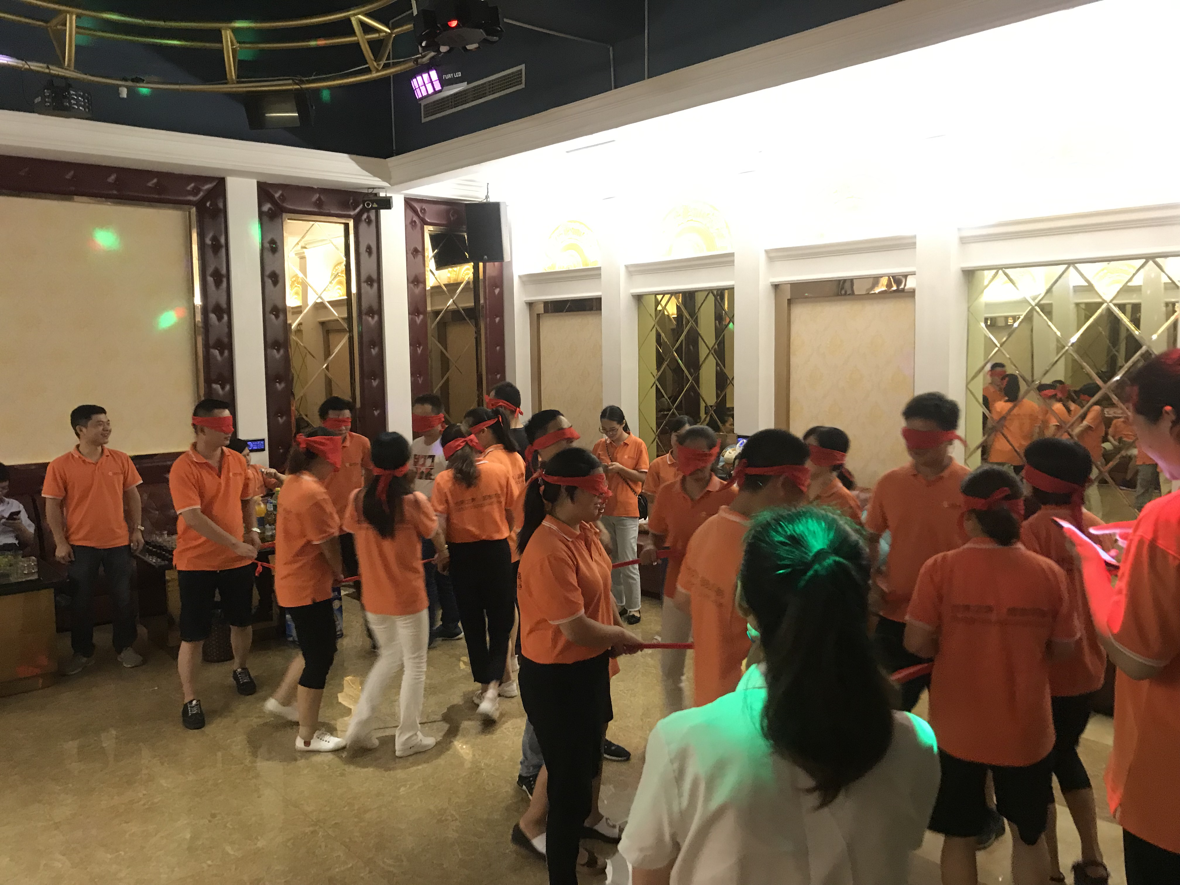 凝心聚力，激揚(yáng)青春